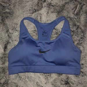 NWOT🏷Blue Nike Victory Sports Bra
